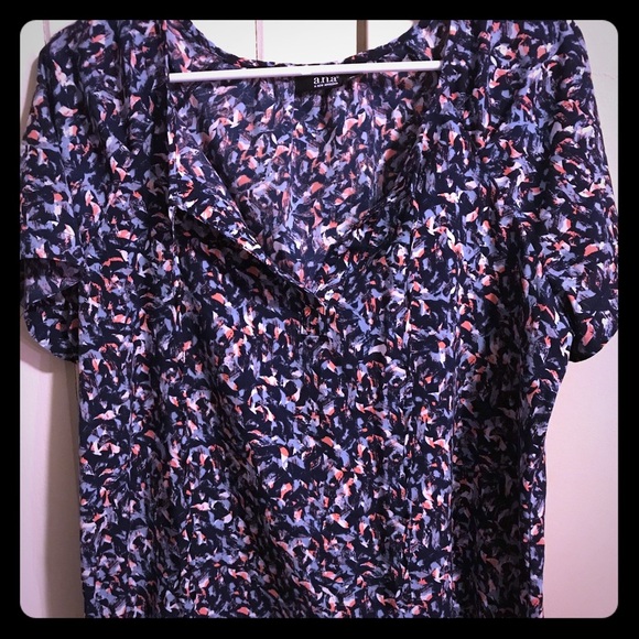 Multi colored short sleeve a.n.a top - Picture 8 of 9